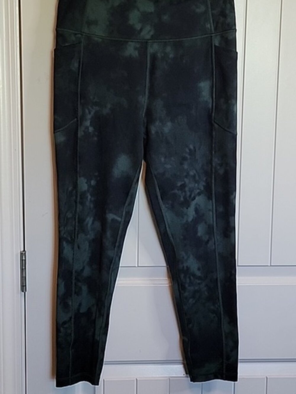 workout leggings never worn